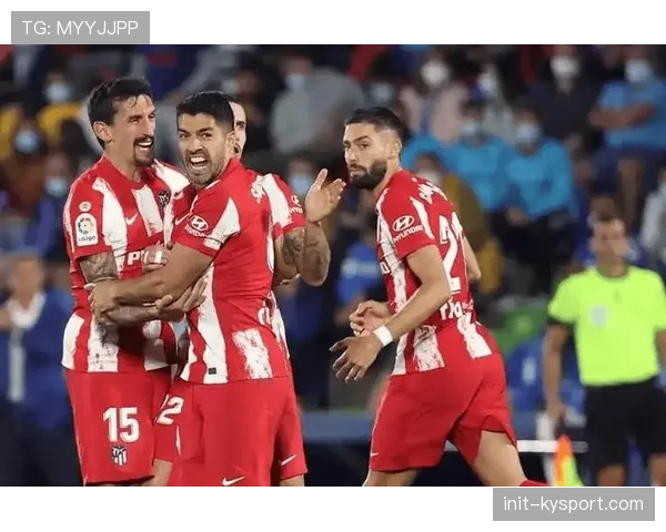 美因茨对阵海登海姆因球迷投掷烟火中断十分钟