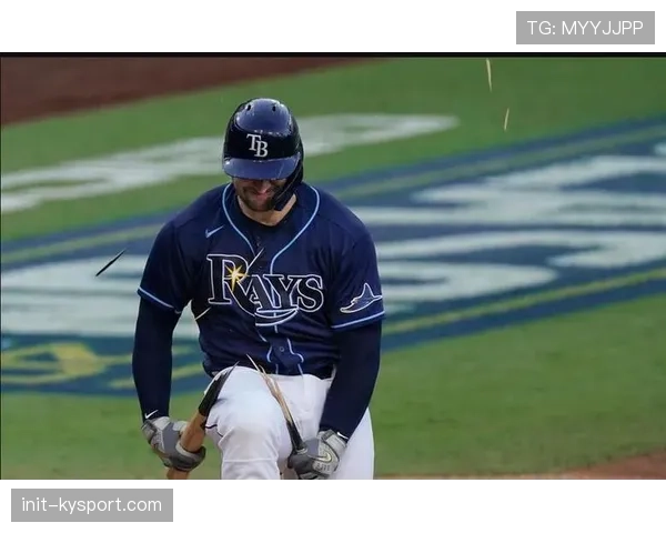 复盘兰斯平局:控球率劣势下的高效跑动与反击组织